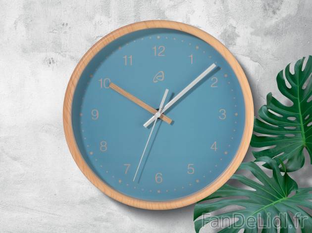 Horloge murale aspect bois , le prix 5.99 € 
- Env. 25,5 x 5 cm (Ø x p)
- Pile ...
