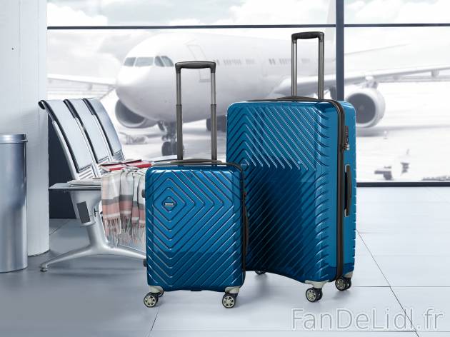 Valise en polycarbonate , le prix 59.99 € 
- Env. 79 x 53 x 29 cm (h x l x p)
- ...