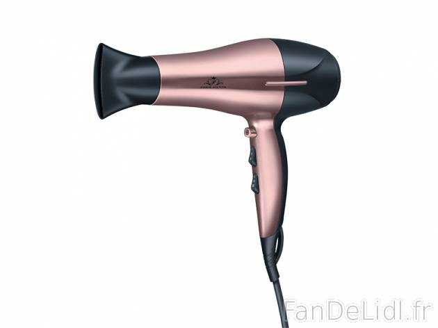 Sèche-cheveux , prezzo 12.99 € per L&apos;unité 
- 1 800 - 2 200 W 
- ...