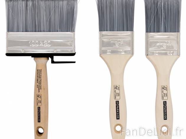 Set de pinceaux , le prix 2.99 €  
Au choix : 
-  Set de 3
-  Set de 5