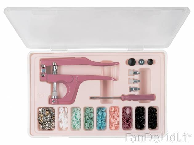 Set de boutons-pression avec pince , le prix 9.99 € 
- Pour appliquer facilement ...