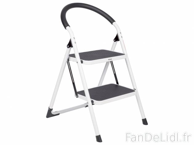 Marchepied à deux marches , le prix 17.99 € 
- 150 kg max.
- Pliant pour un ...