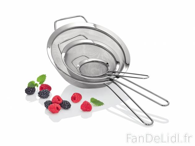 Passoires en acier inoxydable , le prix 5.99 € 
- Set de 3 : Ø Env. 8 / 14 / ...