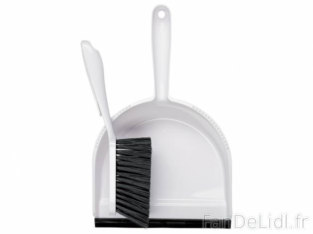 Pelle et balayette , le prix 2.99 €  
-  S’emboîtent
-  2 coloris au choix