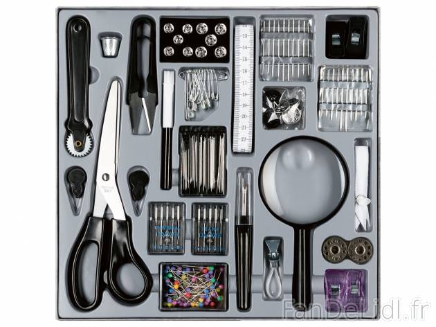 Accessoires de couture , le prix 7.49 € 
- Set d&apos;accessoires de couture ...