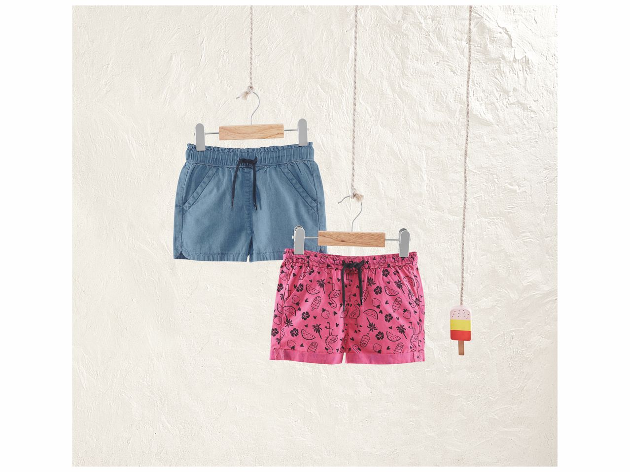 Shorts fille , prezzo 6.99 EUR
Shorts fille
- Du 2/4 ans au 6/8 ans selon modèle.
- ...