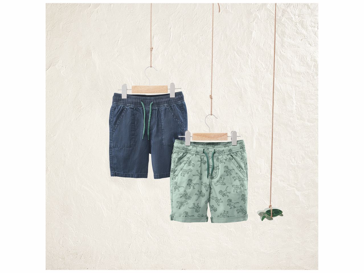 Shorts garçon , prezzo 6.99 EUR
Shorts garçon
- Du 2/4 ans au 6/8 ans selon ...