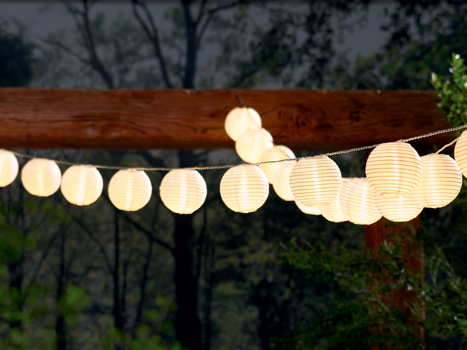 Guirlande à LED , le prix 11.99 €
- Usage intérieur et extérieur
- Longueur ...