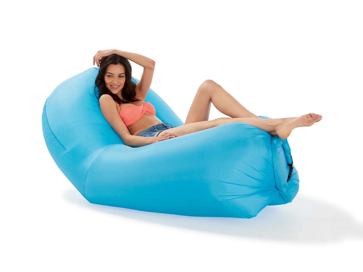 Air Lounge , le prix 16.99 €
- RAPIDE ET FACILE À GONFLER, SANS POMPE À AIR
- ...