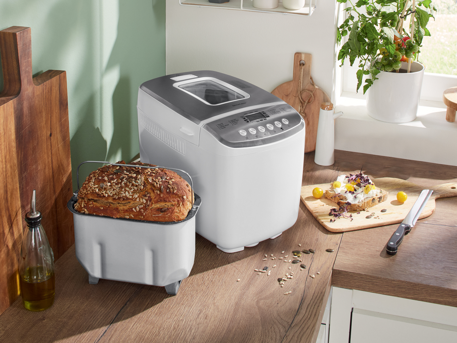 Machine à pain , le prix 49.99 €
- 850 W
- Hublot pour contrôler la cuisson
- ...