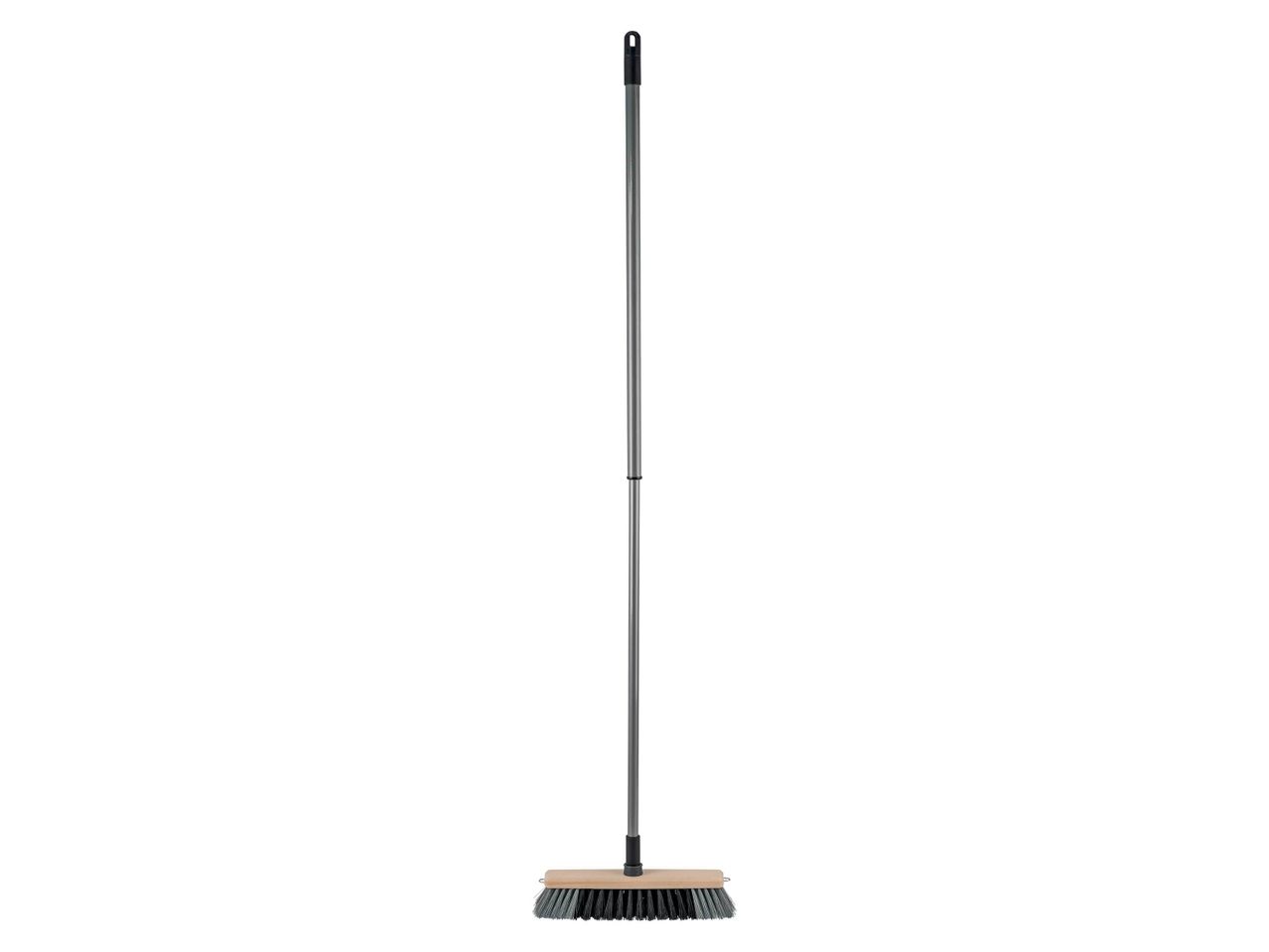 Balai chez Lidl , prezzo 5.99 EUR
Balai
- Au choix :
- Balai grattoir
- Balai ...