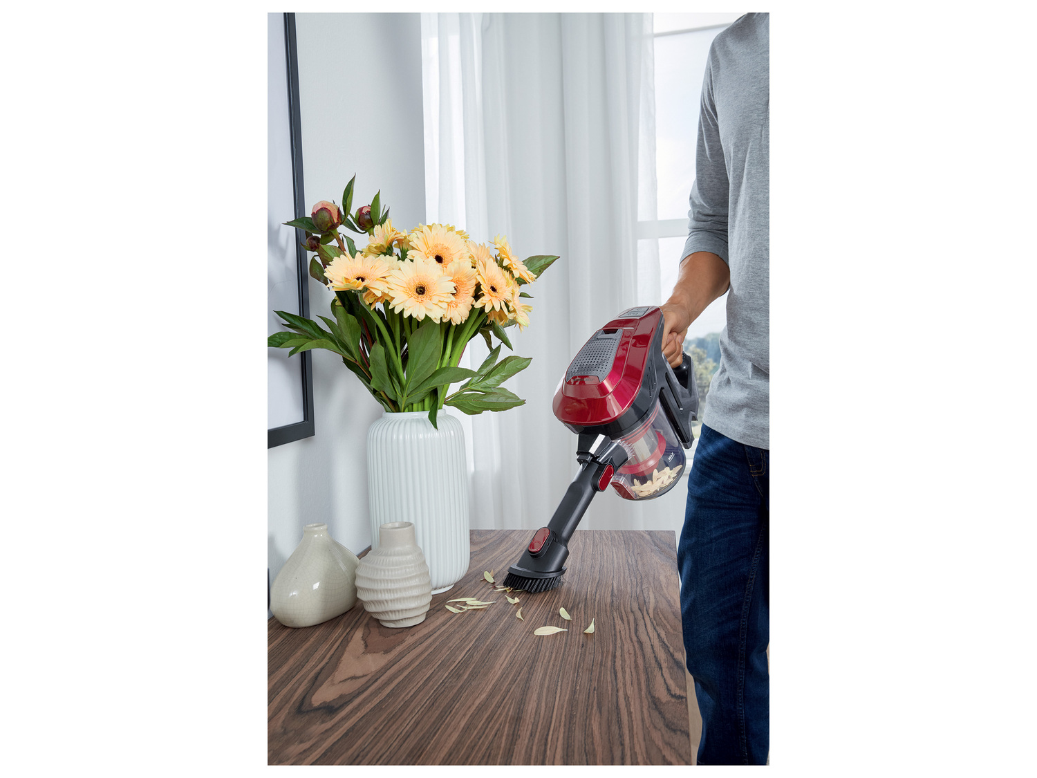 Aspirateur sans fil 2 en 1 , le prix 79.99 €
- Sans fil
- 130 W
- 22,2 V
- ...