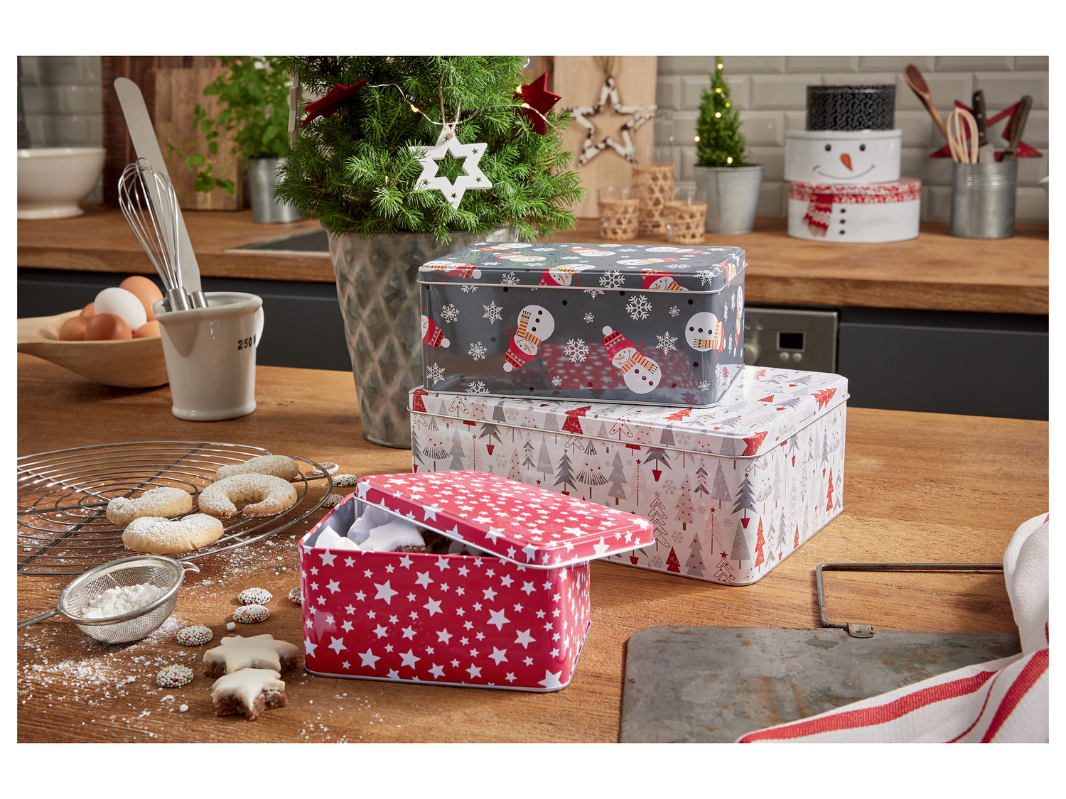 Boîtes à biscuits , le prix 4.99 €
3 pièces :
- Env. 1,6 L
- Env. 3 L
- ...
