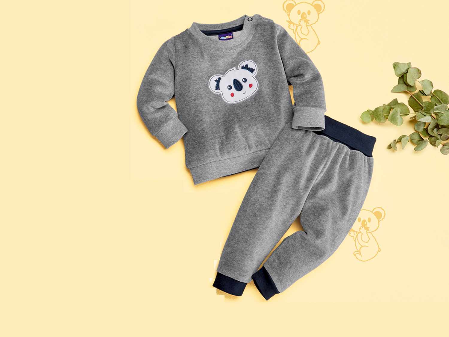 Ensemble en velours bébé , le prix 6.99 €
- Set de 2
- Velours doux et moelleux
- ...