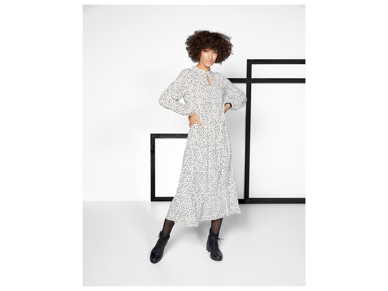 Robe longue femme , le prix 9.99 €
- Du 36 au 48 selon modèle.
- Ex. 100 % ...