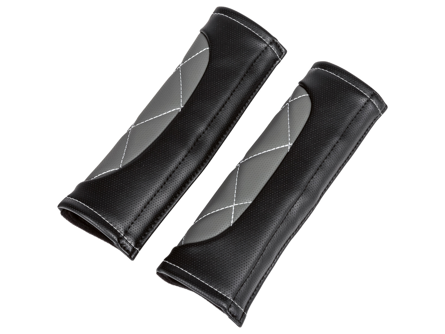 Set couvre-volant et coussinets passe-ceinture , le prix 5.99 €
- Set de 3
- ...