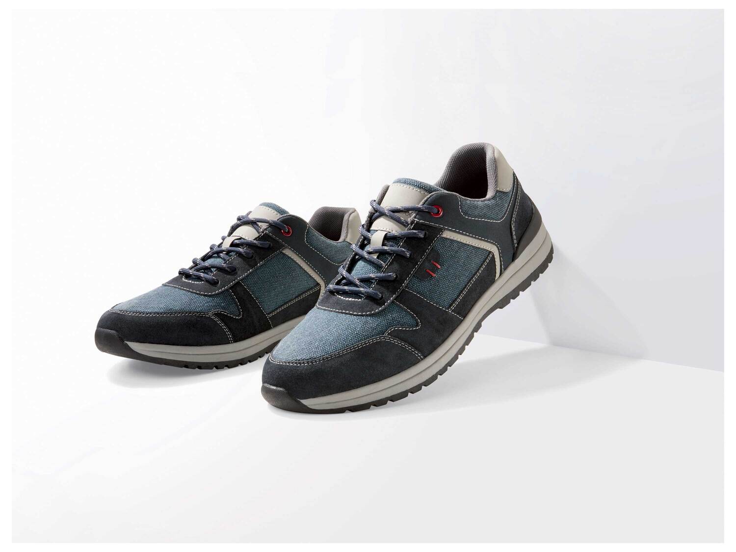 Sneakers homme , le prix 17.99 €
- Du 41 au 45 selon modèle
- Ex. dessus cuir, ...