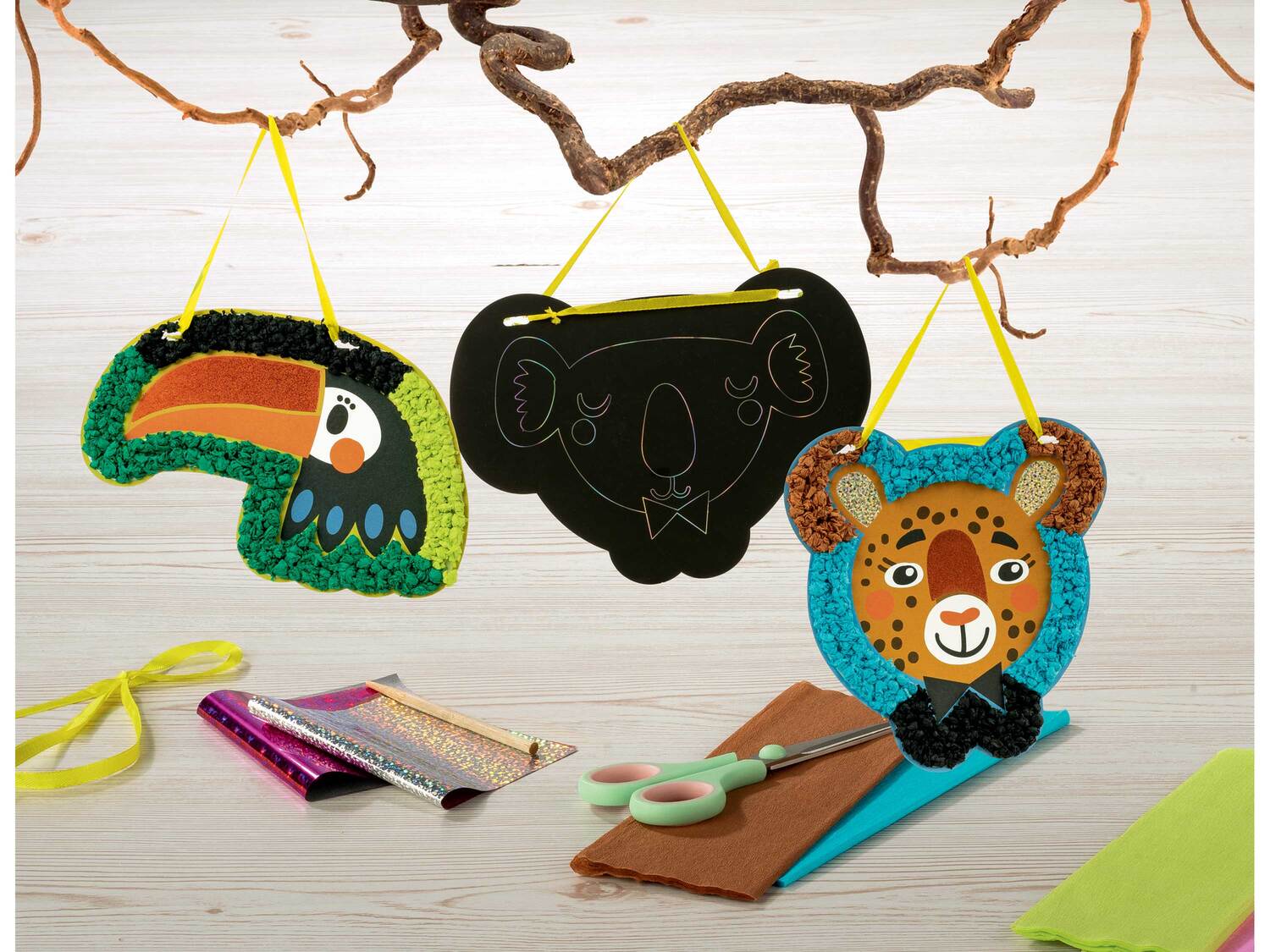 Set de création en boulettes de papier crépon , le prix 3.99 €
- Décorations ...