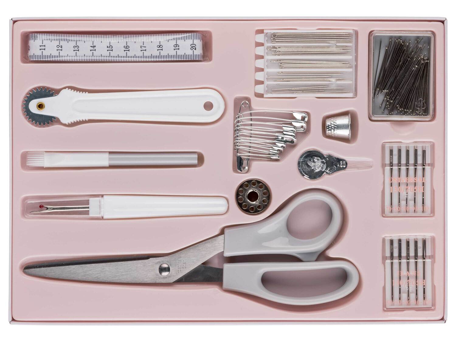 Accessoires de couture , le prix 4.99 €
- Au choix :
- Fils à coudre et articles ...