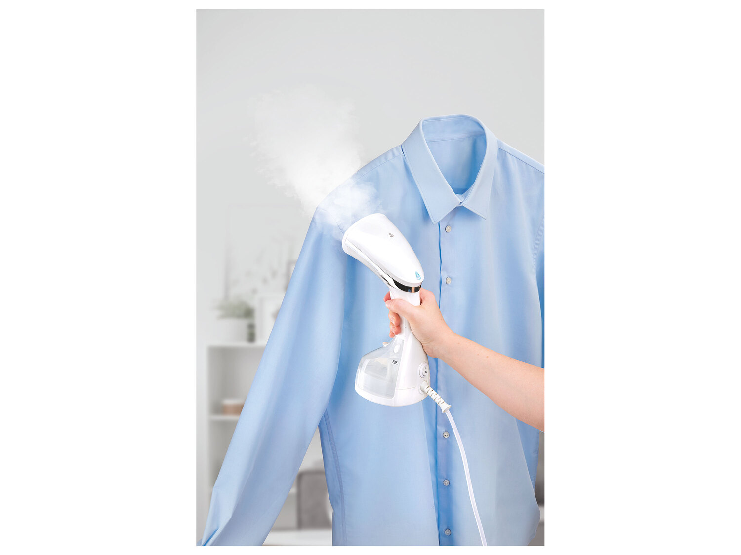 Défroisseur à main , le prix 19.99 €
- 1 190-1 400 W
- Jet vapeur vertical ...