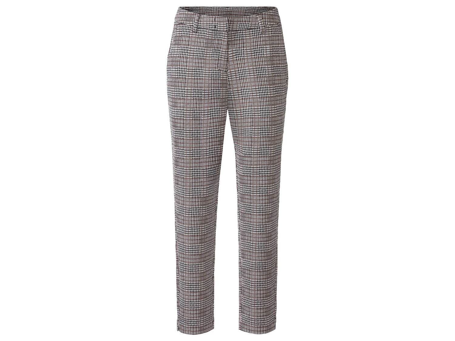 Pantalon , le prix 9.99 €
- Du 36 au 48 selon modèle
- Ex. 61 % viscose (LENZING™ECOVERO™), ...