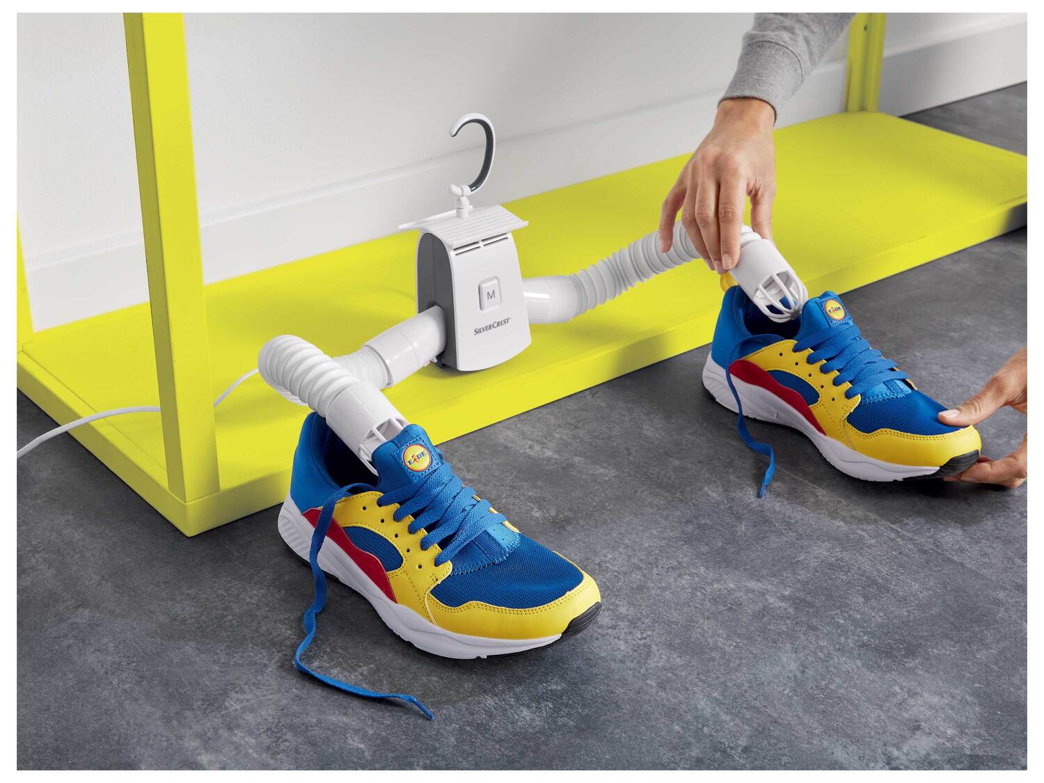 Sèche-chaussures et vêtements 2 en 1 , le prix 19.99 €
- 160 W
- Cintre de ...