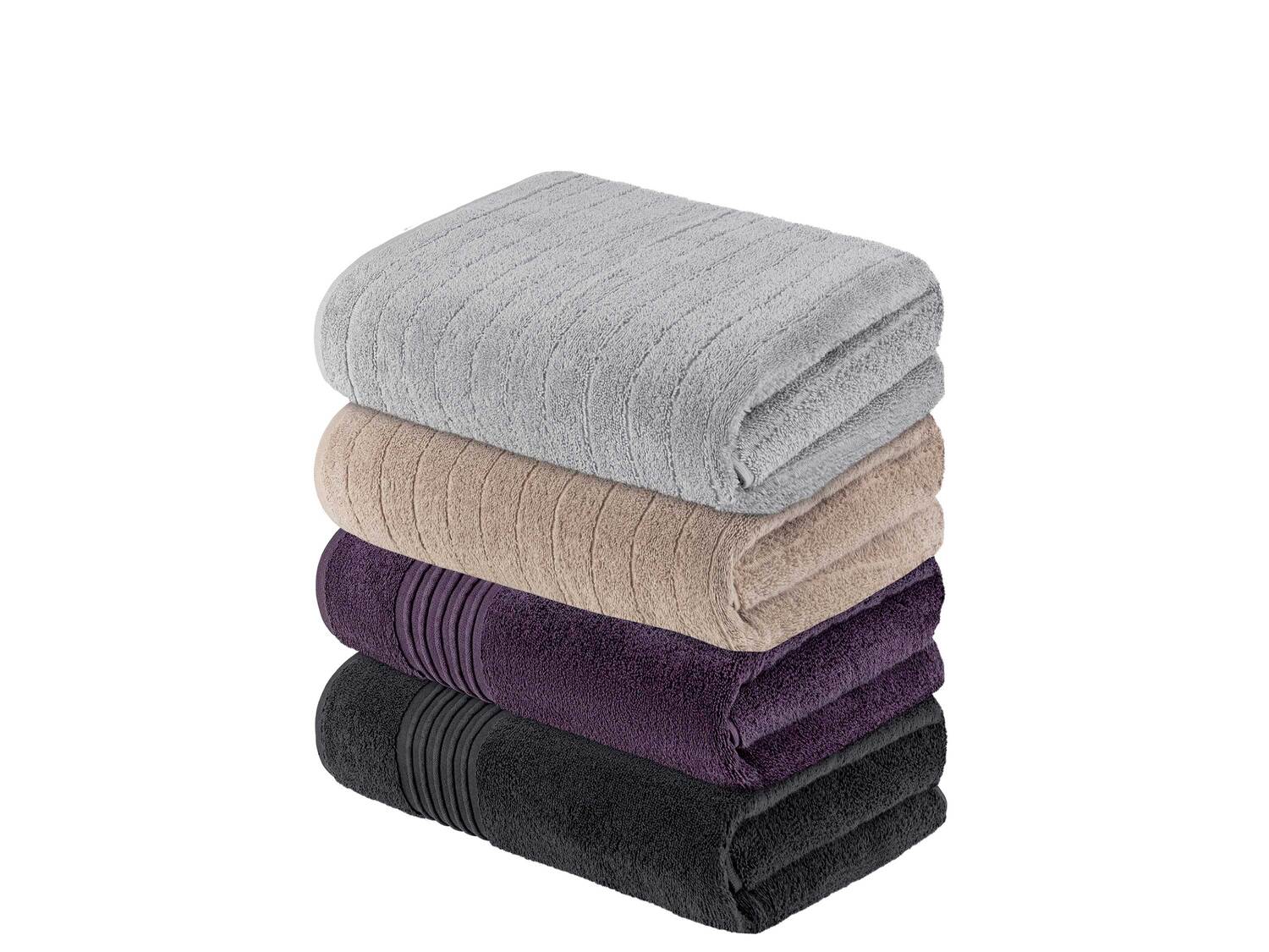 Serviettes en éponge , le prix 2.49 €
- Au choix :
- Serviettes invité ...