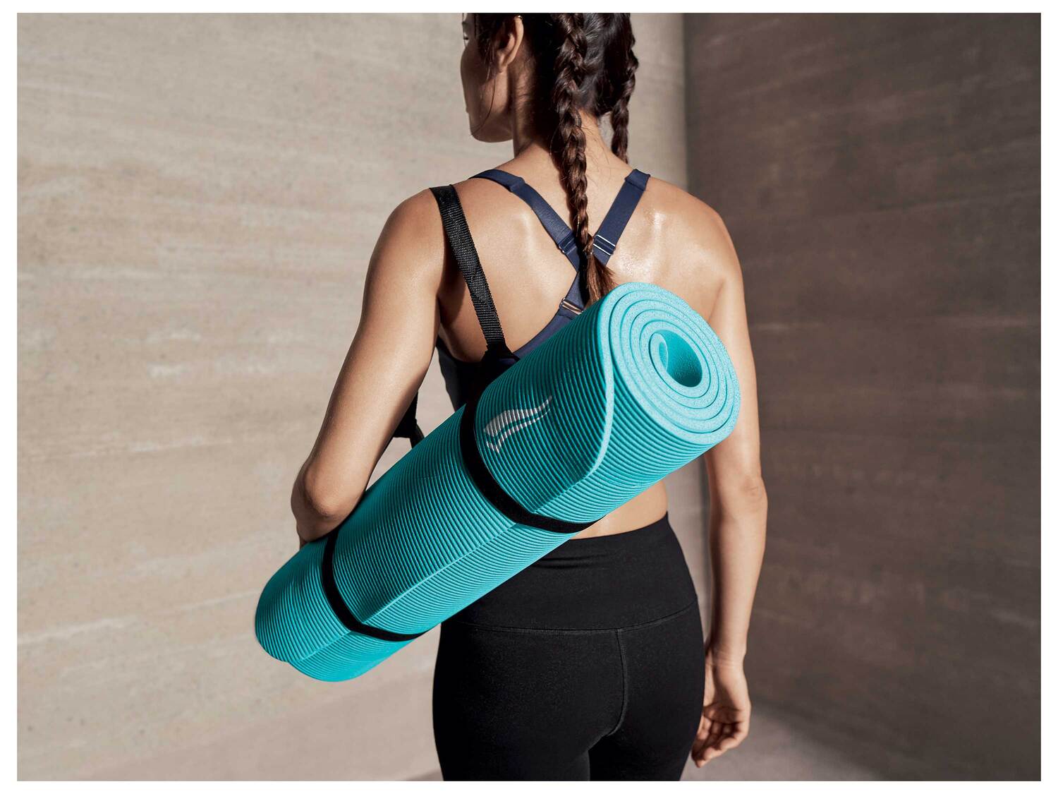 Tapis de fitness , le prix 12.99 €
- Env. 180 x 60 x 1 cm
- Sangle de transport
Caractéristiques
- ...
