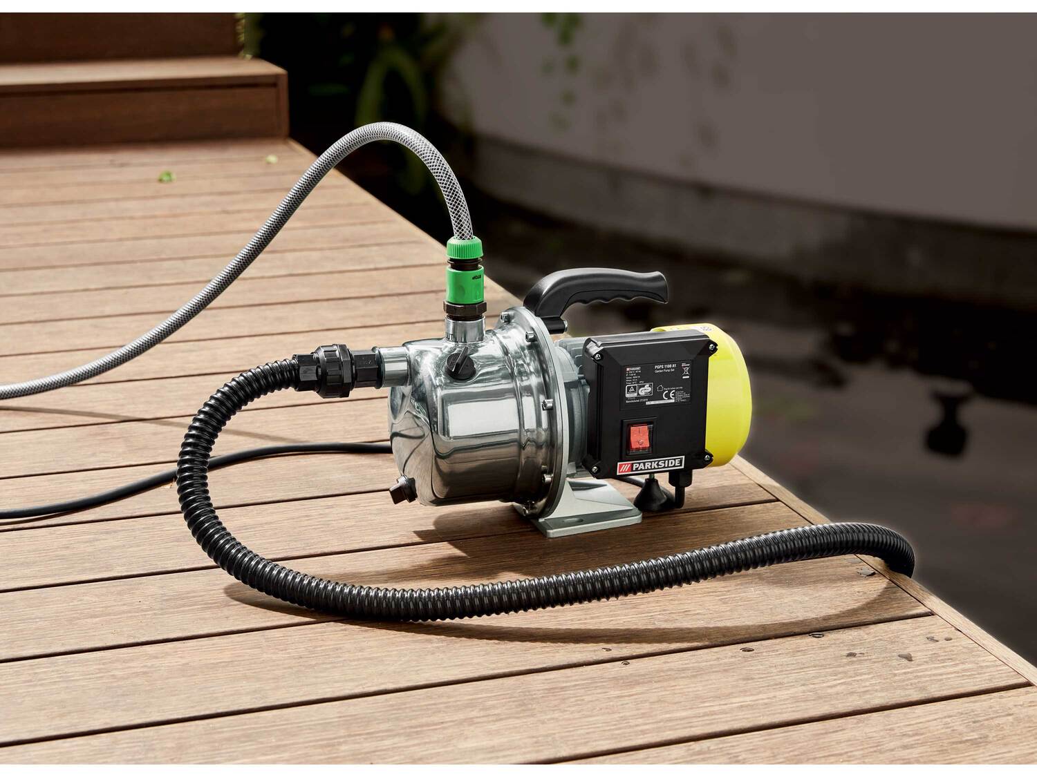Pompe darrosage , le prix 64.99 €
- 1 100 W
- Pour pomper, transvaser ou arroser
- ...