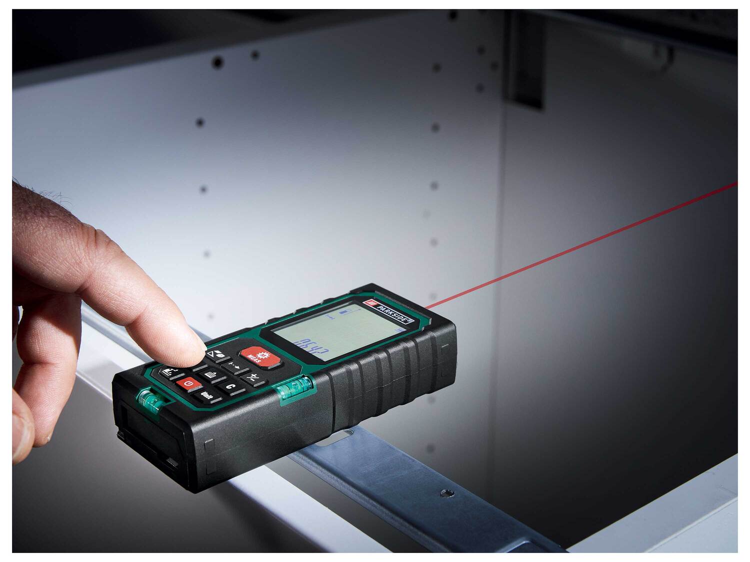 Télémètre laser , le prix 24.99 €
- Pour mesurer précisément les distances, ...