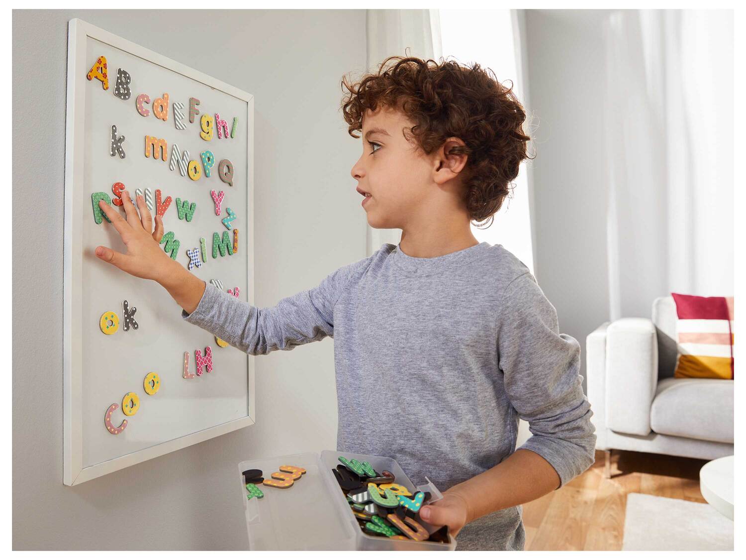 Alphabet aimanté ou chiffres et symboles aimantés chez , le prix 3.99 € ...