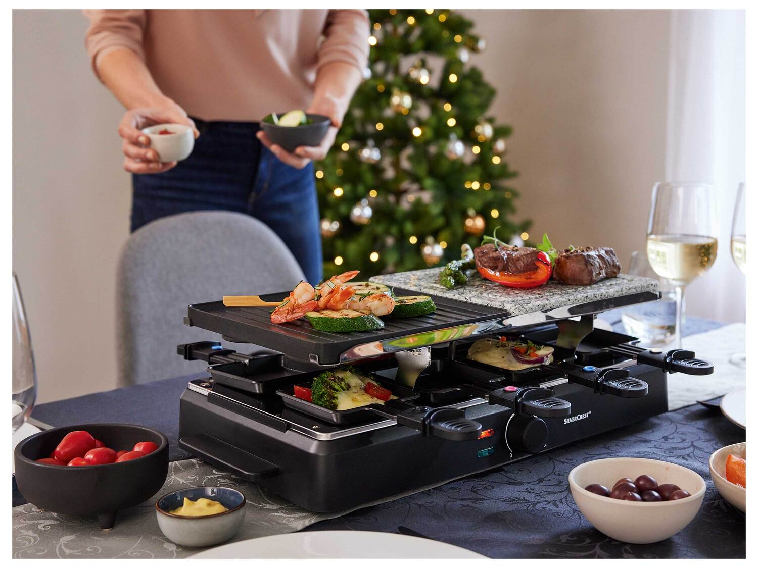 Raclette-gril , le prix 29.99 €
- 1 400 W
- Pour gratiner ou griller légumes, ...