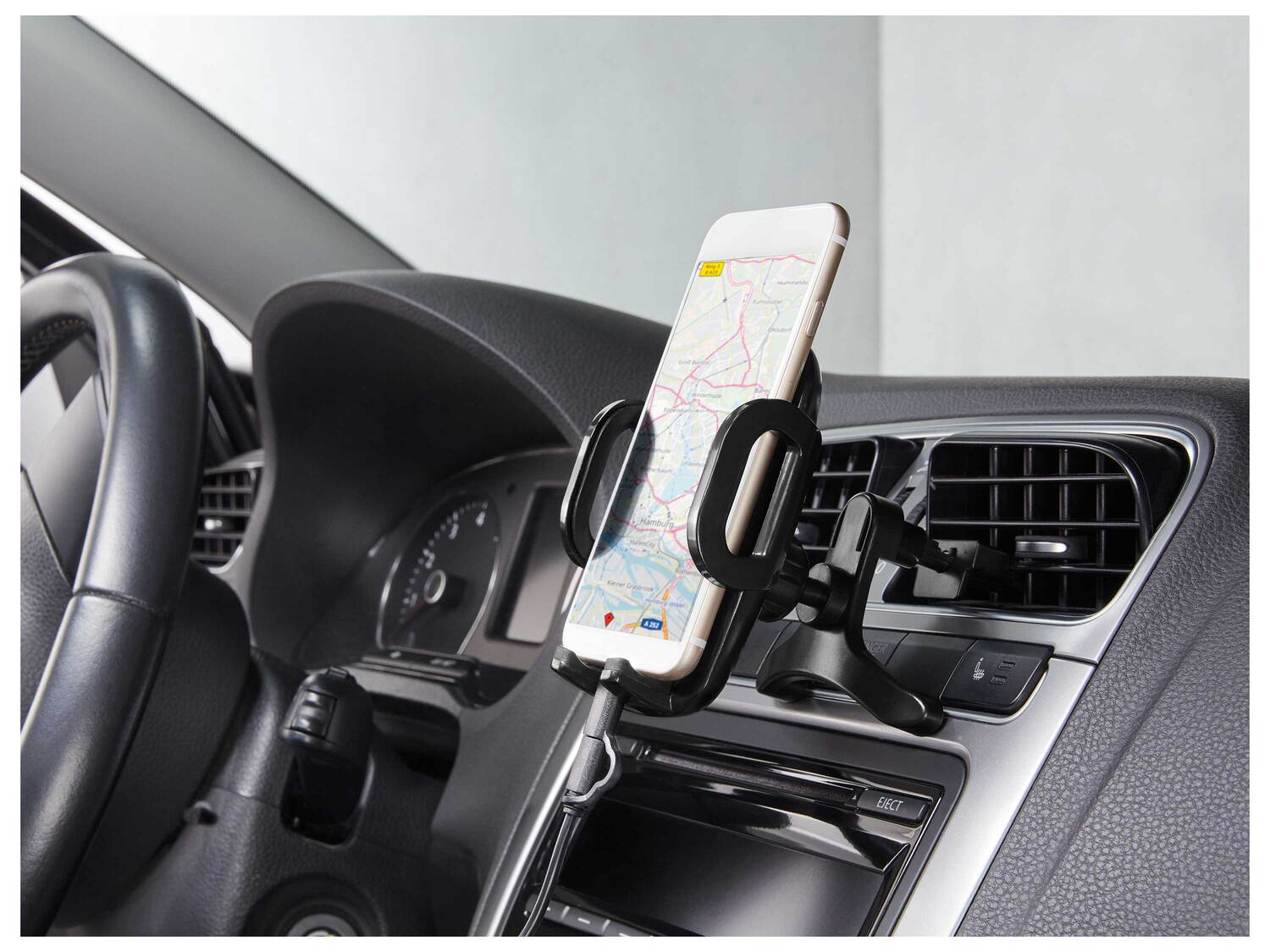 Support de voiture pour smartphone , le prix 9.99 €
- Chargeur USB 12/14 ...