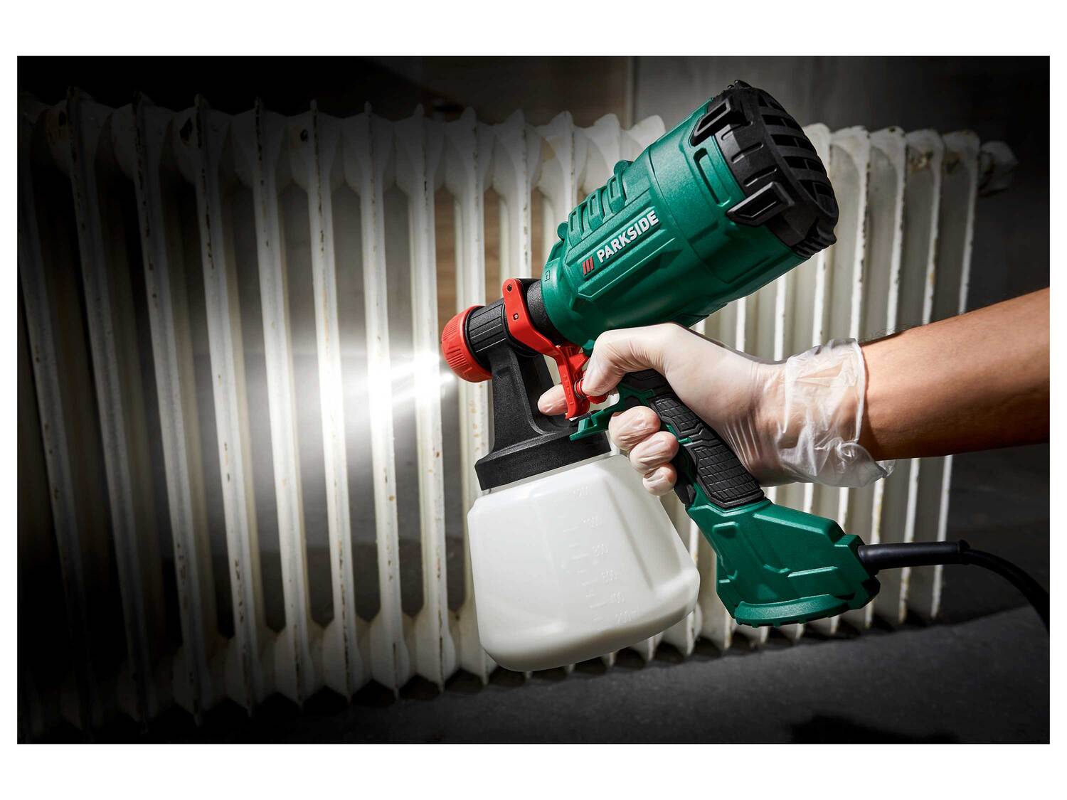 Pistolet à peinture , le prix 29.99 €
- 450 W
- 4 buses de Ø 1,5 mm / Ø ...