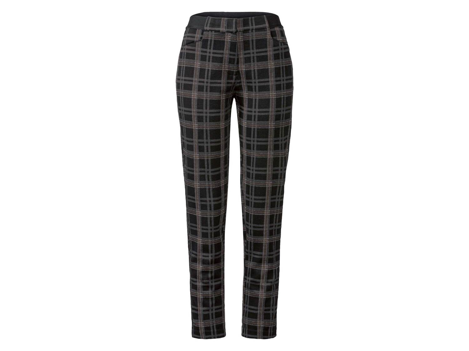 Pantalon , le prix 11.99 €
- Du 36 au 48 selon modèle
- Ex. 66 % polyester, ...