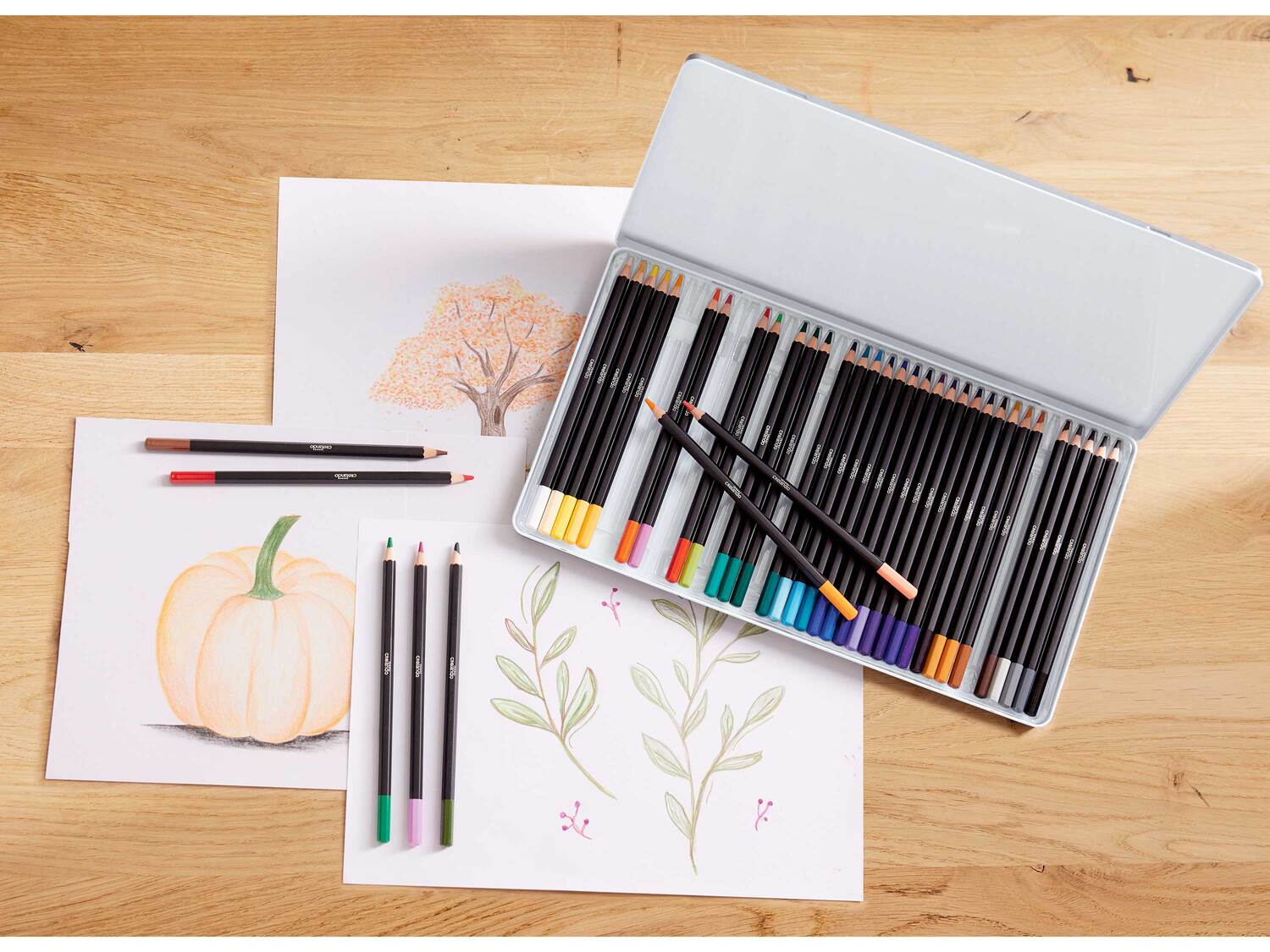 Crayons de couleurs , le prix 4.99 €
- 40 couleurs éclatantes
- ...