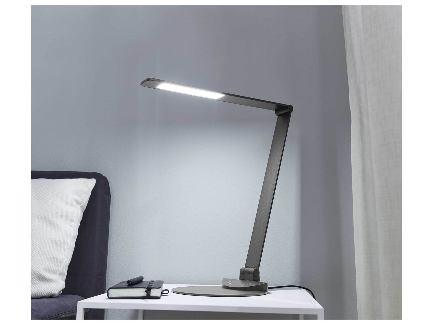 Lampe de table à LED , le prix 24.99 €
- Hauteur d'env. 82 cm
- ...