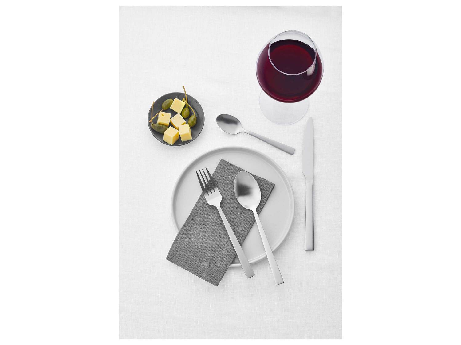 Couverts en acier inoxydable , le prix 19.99 €
- Set de 24, pour 6 personnes
- ...