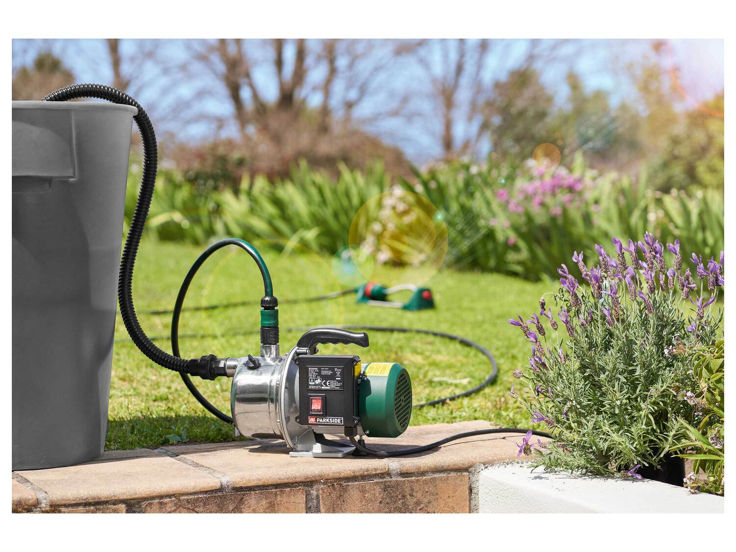 Pompe darrosage , le prix 74.99 €
- 1 100 W
- Tuyau d'aspiration ...