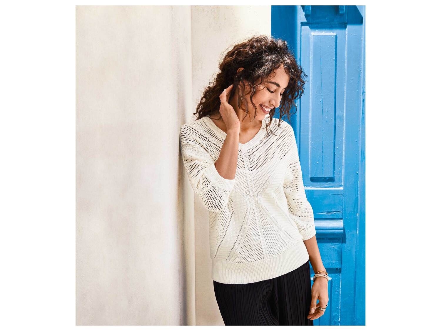 Pull en maille , le prix 9.99 €
- Du S au XL selon modèle
- Ex. 66 % viscose ...