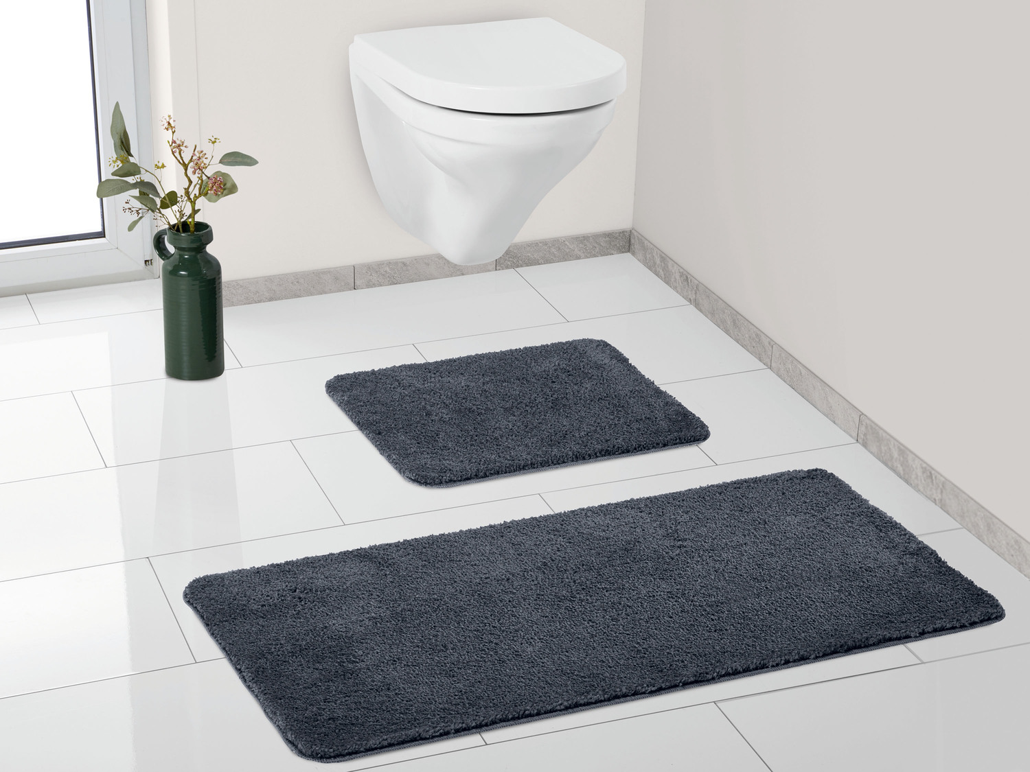 Tapis WC et salle de bains en microfibre , le prix 7.99 €
- Microfibre
- Set ...