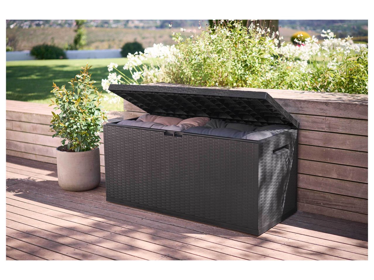 Coffre de rangement , prezzo 34.99 EUR
Coffre de rangement
- Env. 119 x 58,5 x ...
