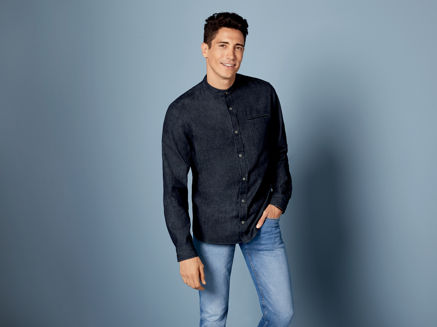 Chemise en jean homme , le prix 8.99 €
- Du S au XL selon modèle.
- Ex. 100 ...