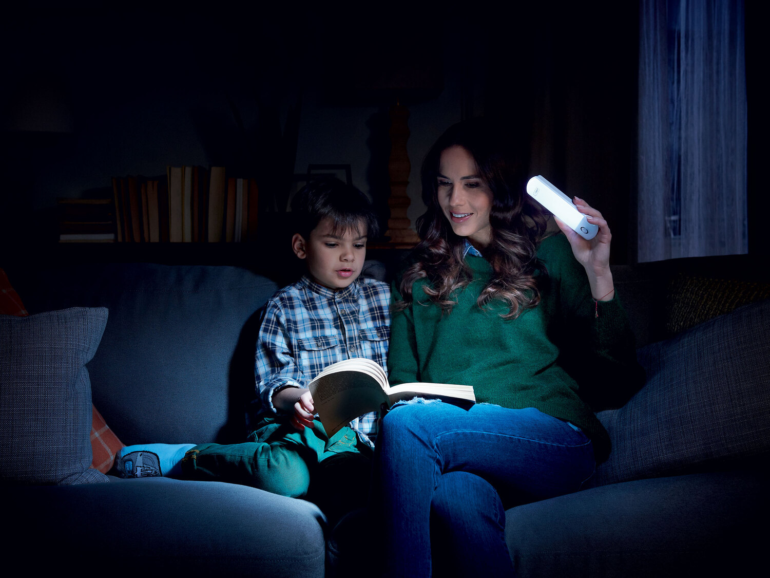 Éclairage multifonction LED , le prix 9.99 €
Éclairage 3 en 1 avec batterie ...