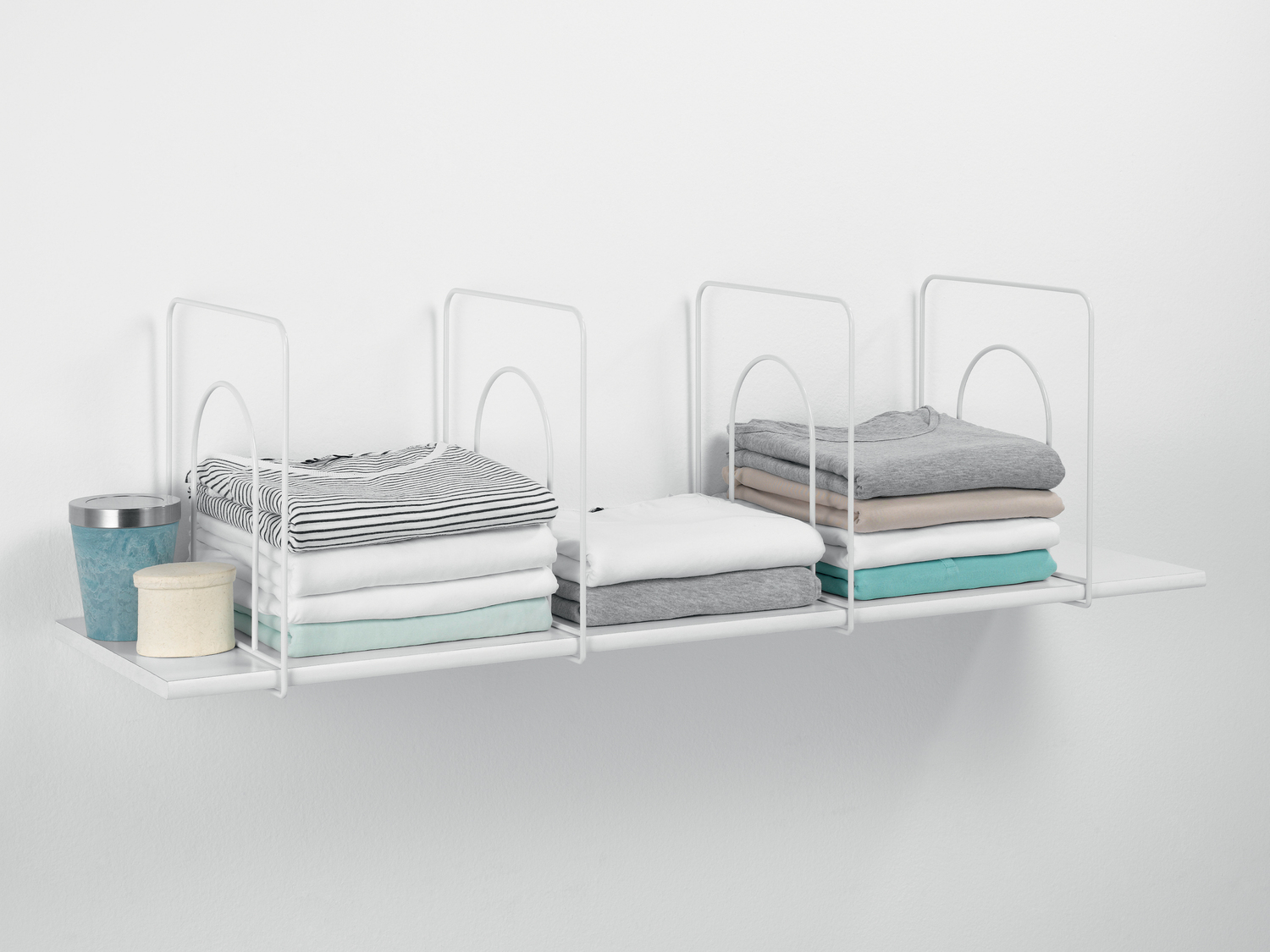 Séparateurs d’étagère ou paniers pour armoire , le prix 5.99 €
Au choix ...