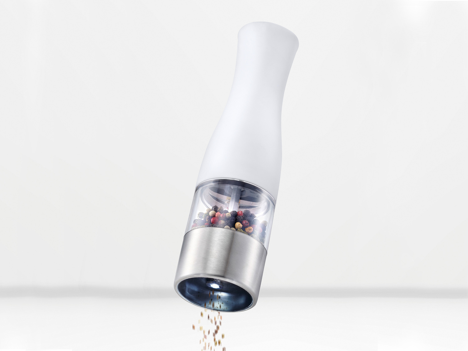 Moulin à sel/poivre électrique , le prix 8.99 €
- Éclairage intégré
- ...
