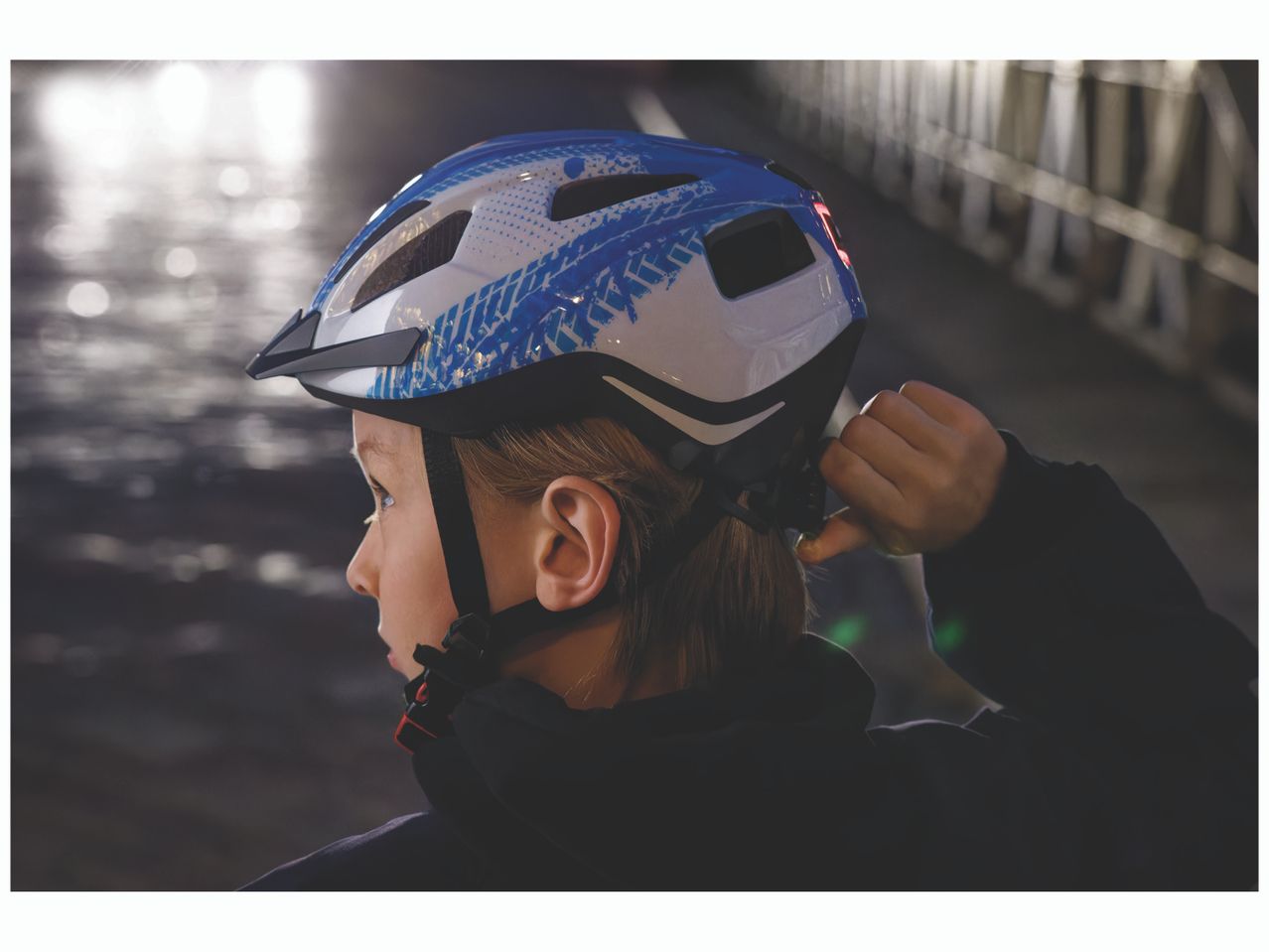 Casque de vélo enfant , prezzo 12.99 EUR
Casque de vélo enfant
- Tailles disponibles ...