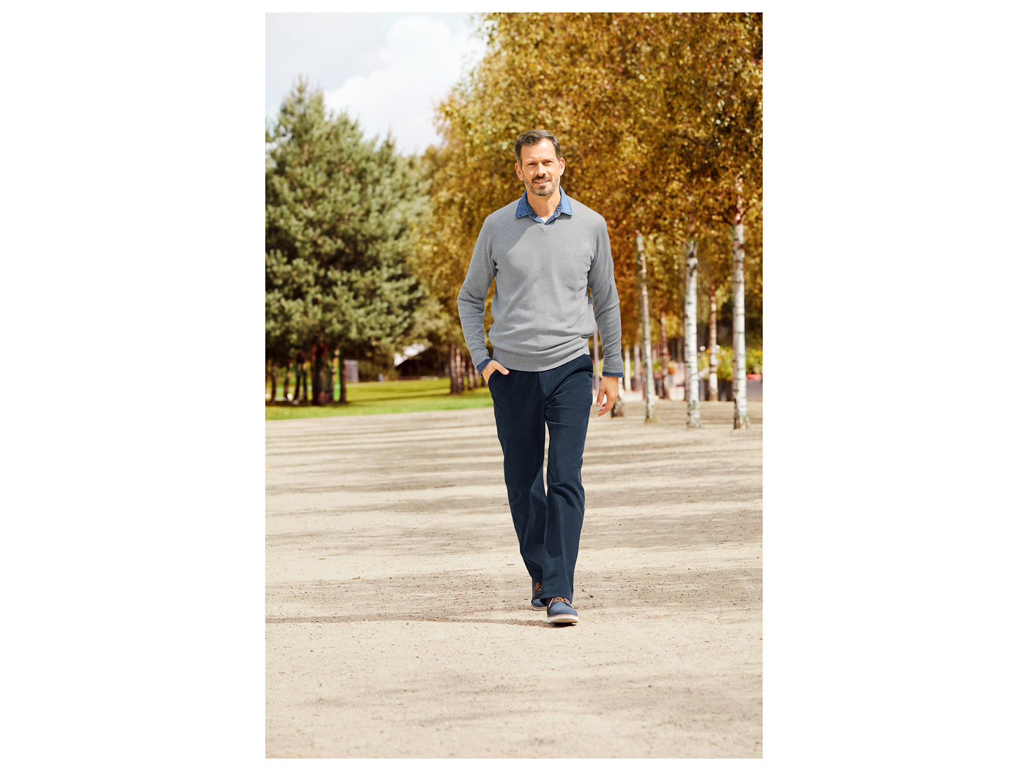 Pantalon en velours homme , le prix 11.99 €
- Du 38 au 48 selon modèle.
- ...