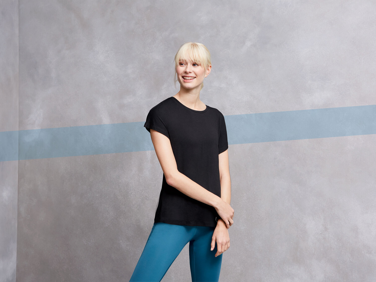 T-shirt technique , le prix 3.99 €
- Du S au L.
- Ex. 95 % viscose (LENZING™ ...