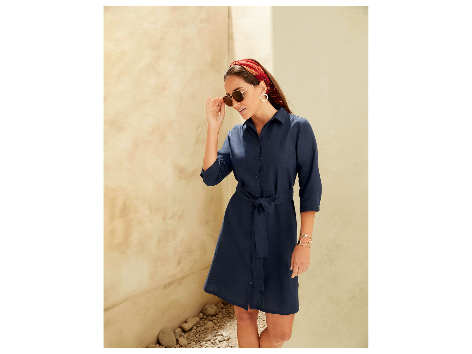 Robe en lin , le prix 9.99 €
- Du 36 au 46 selon modèle
- ...